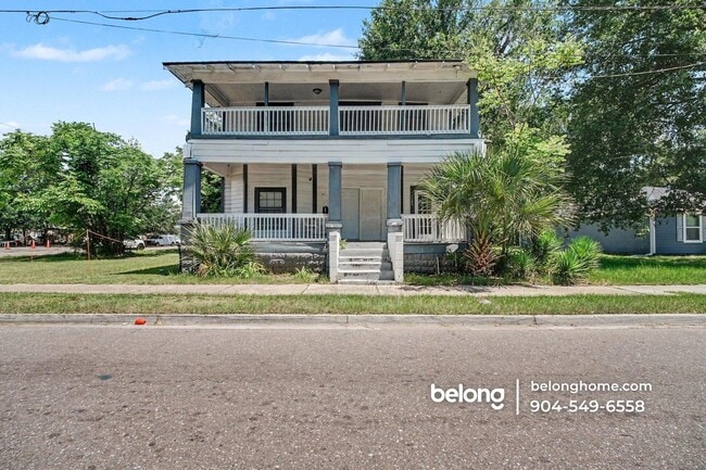 Building Photo - 1131 Grothe St