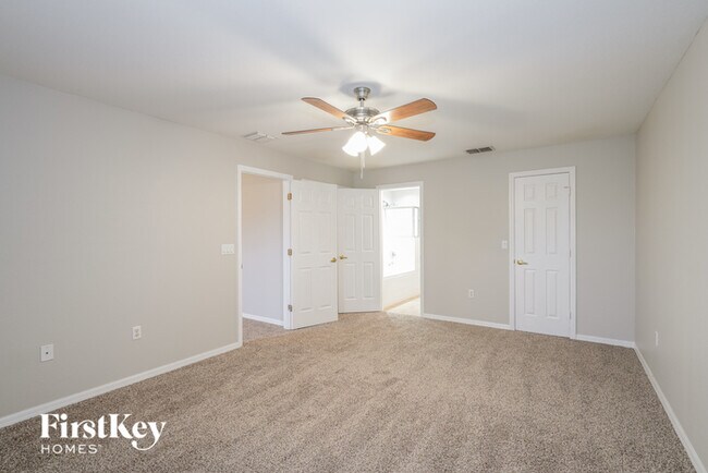 Building Photo - 5230 Snowy Heron Dr