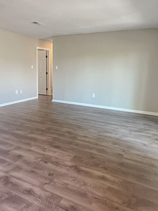 Building Photo - 1800 Fairlane--Coming Soon!