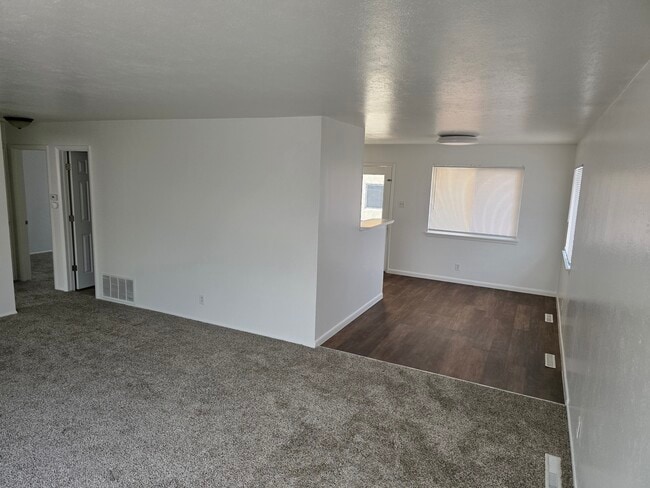 Building Photo - 3001 Azalea St