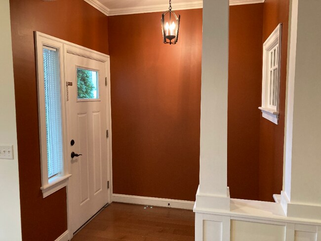 Building Photo - 2539 Greenport Dr