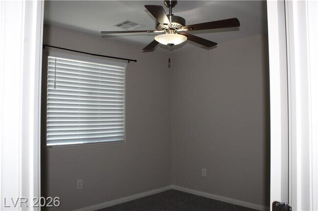 Building Photo - AMAZING 4 BEDROOM IN THE HEART OF ALIANTE