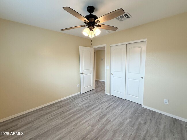 Building Photo - 1848 W Carson Rd