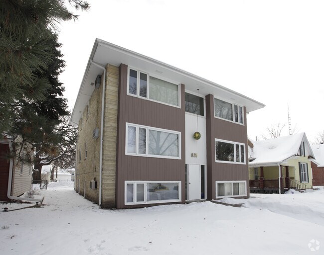 Building Photo - 825 Washington St