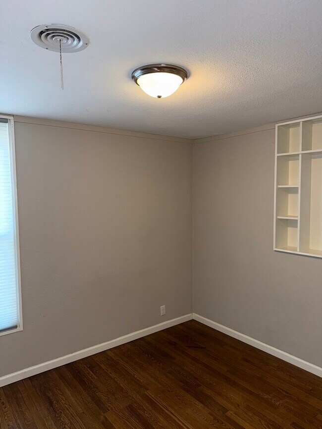 Building Photo - 4407 Diamondhead Dr