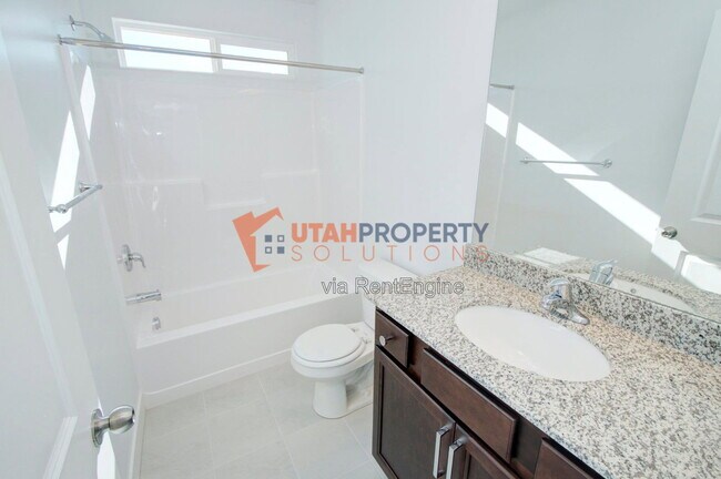 Building Photo - 1731 Jadeite Ln