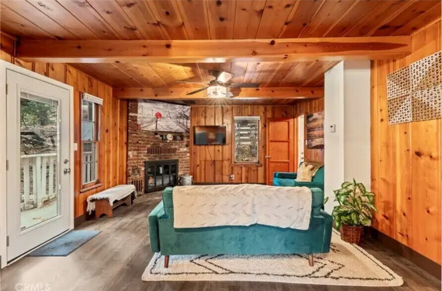 Building Photo - 26776 CA-189