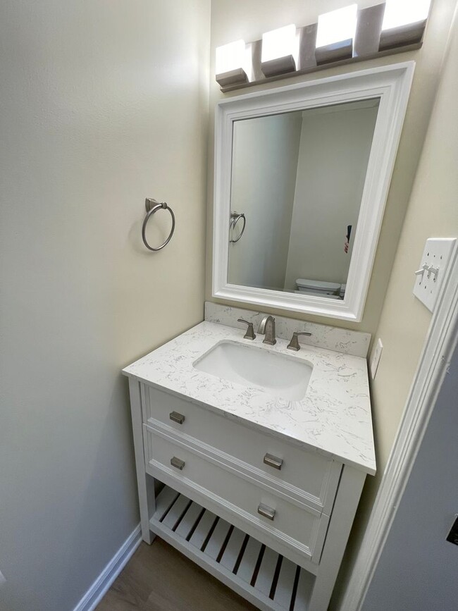 Building Photo - Incredible, newly renovated 3 br 3.5 ba Ca...