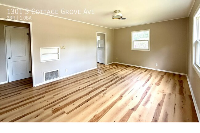Building Photo - 1301 S Cottage Grove Ave
