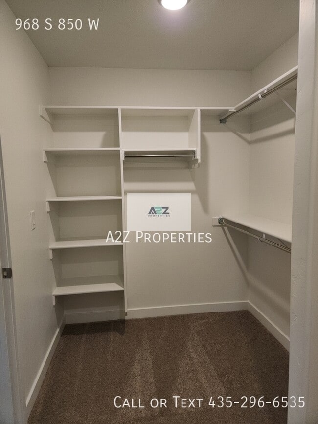 Building Photo - 968 S 850 W