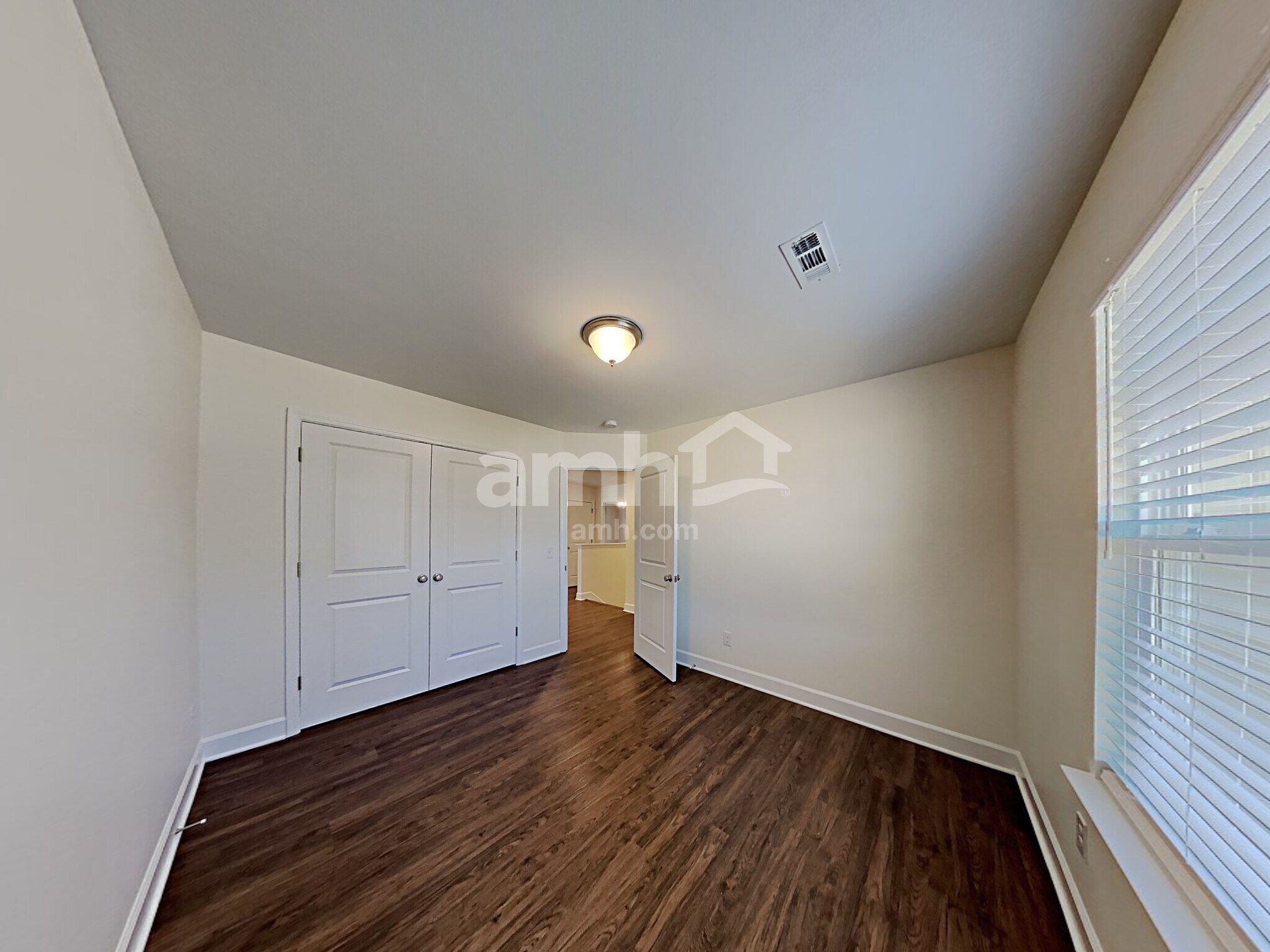 Building Photo - 2920 Throneberry Ln