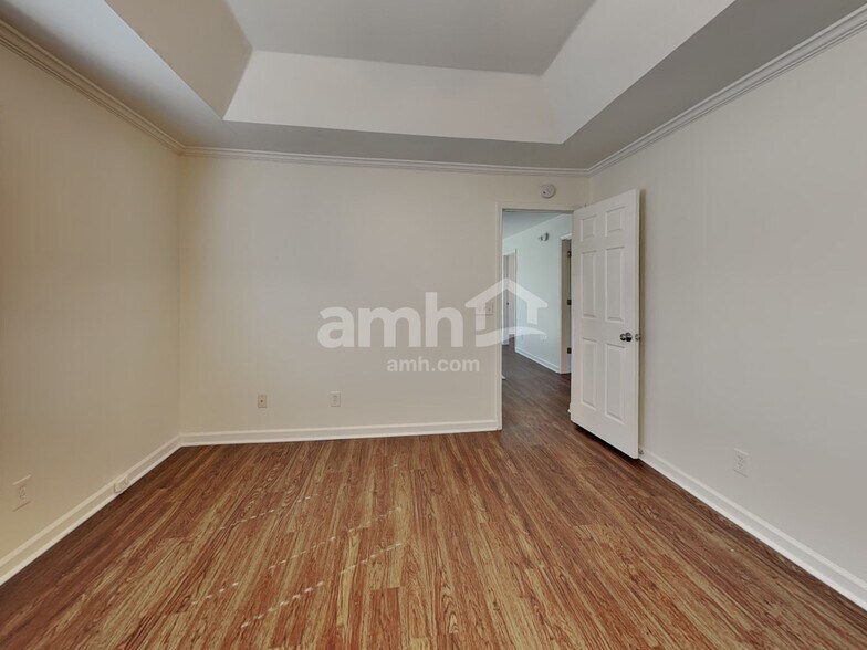 Building Photo - 4504 Insdale Ct NW