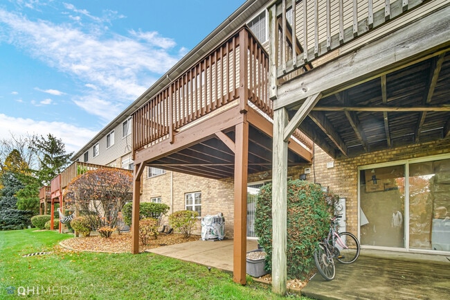 Building Photo - 7248 Bradford Ct