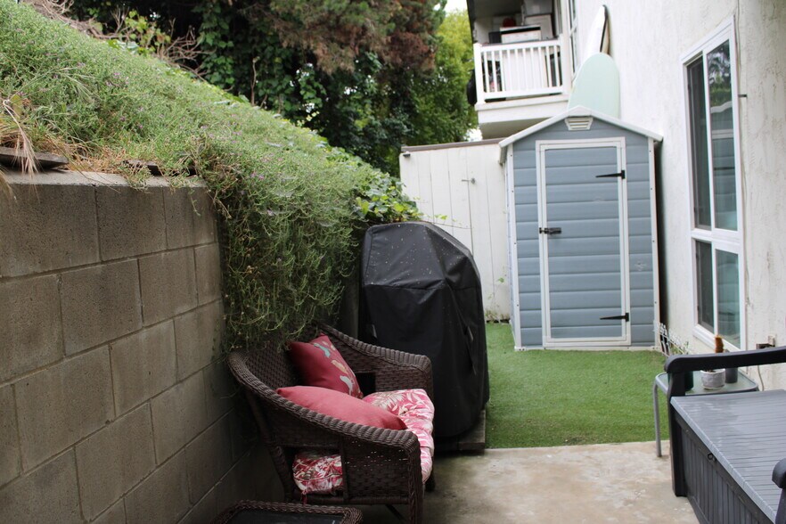 patio - 4099 Huerfano Ave