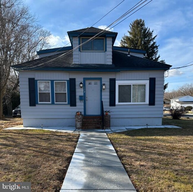 Building Photo - 959 S Main St