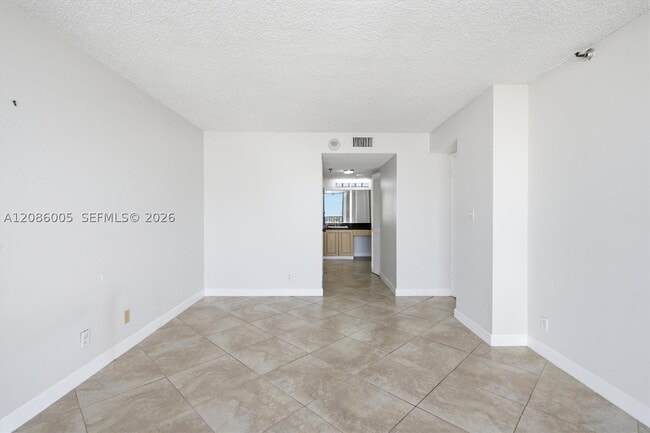Building Photo - 290 174th St