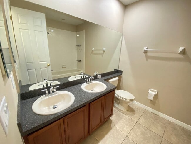 Building Photo - 519 Terrace Spring Dr