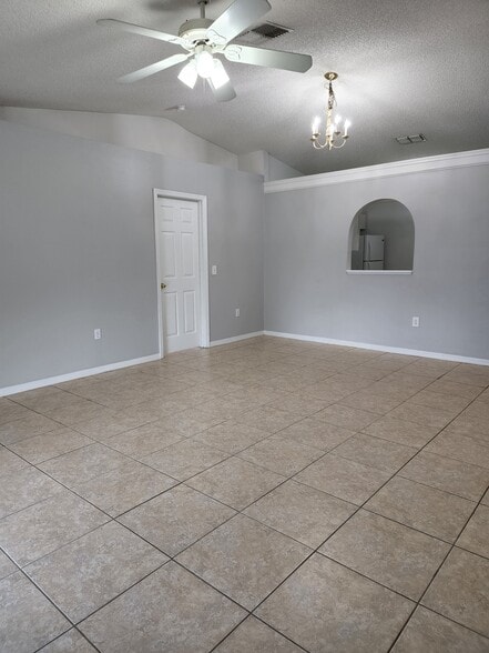Living Room - 4100 Mendenwood Ln