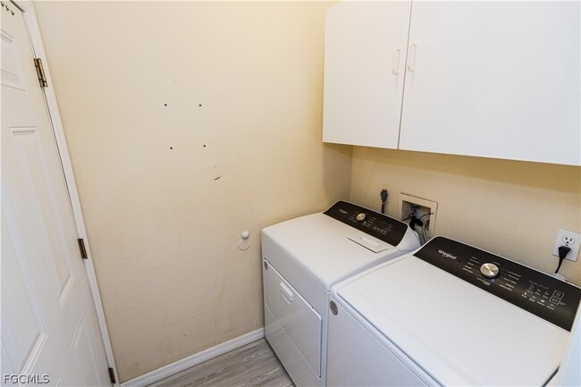 Building Photo - 7500 Cameron Cir