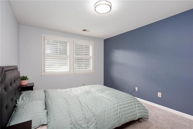 Building Photo - 58 Parkside Cir