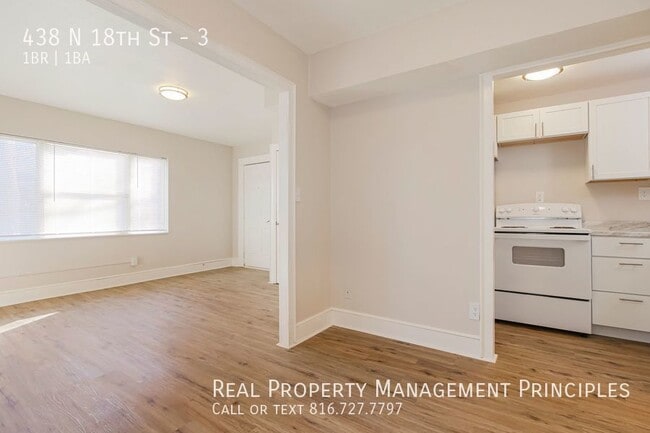 Building Photo - 438 N 18th St