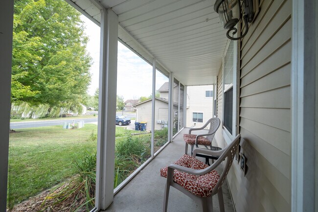Building Photo - 10415 Ponds Way