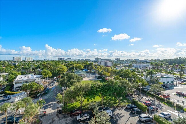 Building Photo - 13155 Ixora Ct