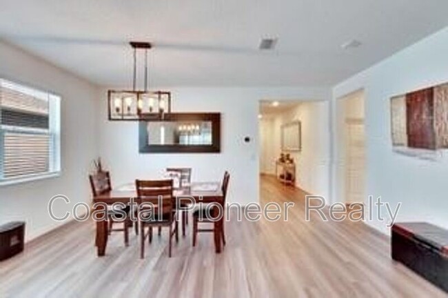 Building Photo - 404 Darcy Bluff Pl