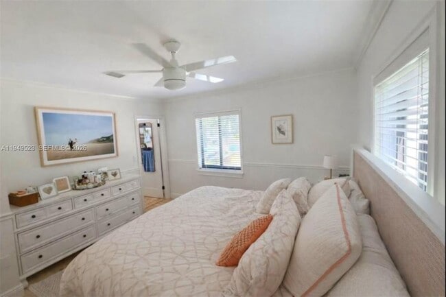 Building Photo - 5827 SW 29th St