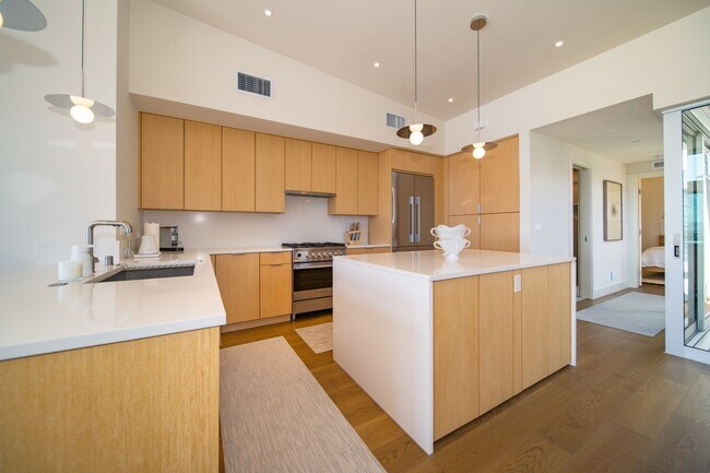 Building Photo - Modern Elegancy at Makali'i in Wailea – Finely Furnished 3 Bedrooms / 3 Bathrooms