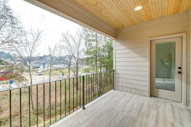 Building Photo - 9690 Dutton Ln
