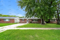 Building Photo - 7943 Glen Orchard Dr