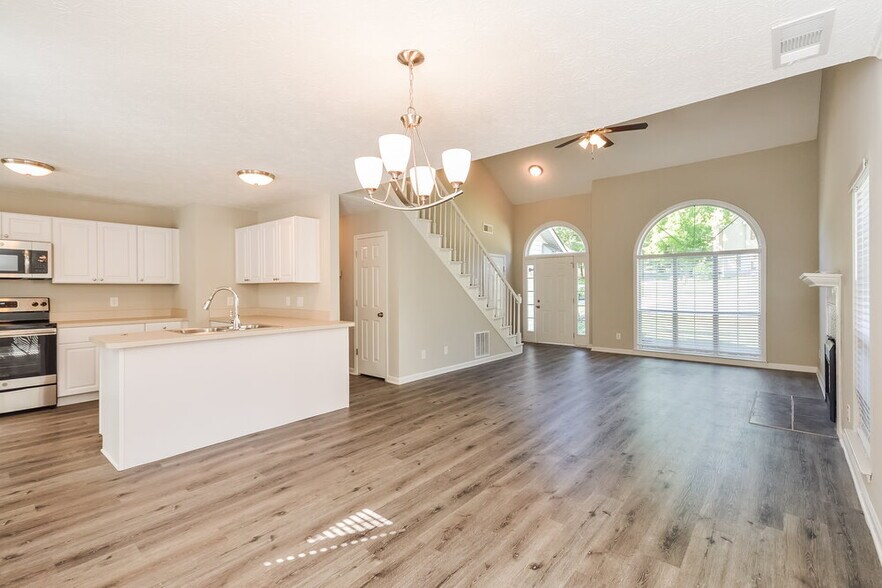 Building Photo - 12242 Cypress Way