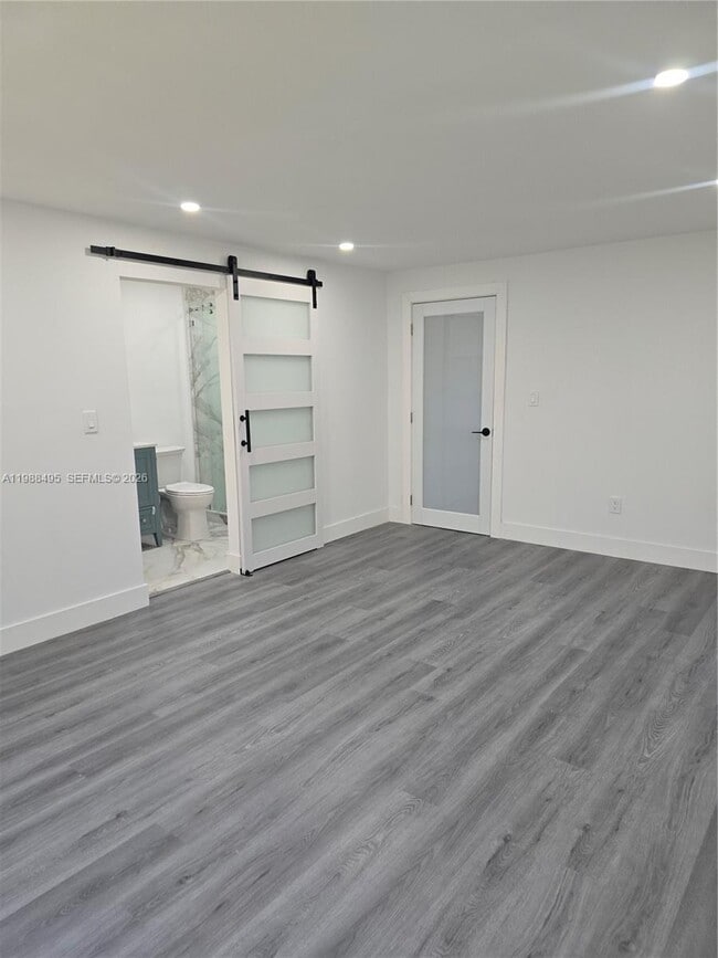 Building Photo - 6421 Allen St