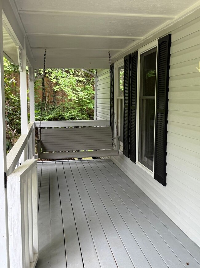 Building Photo - Charming North Asheville Cape Cod