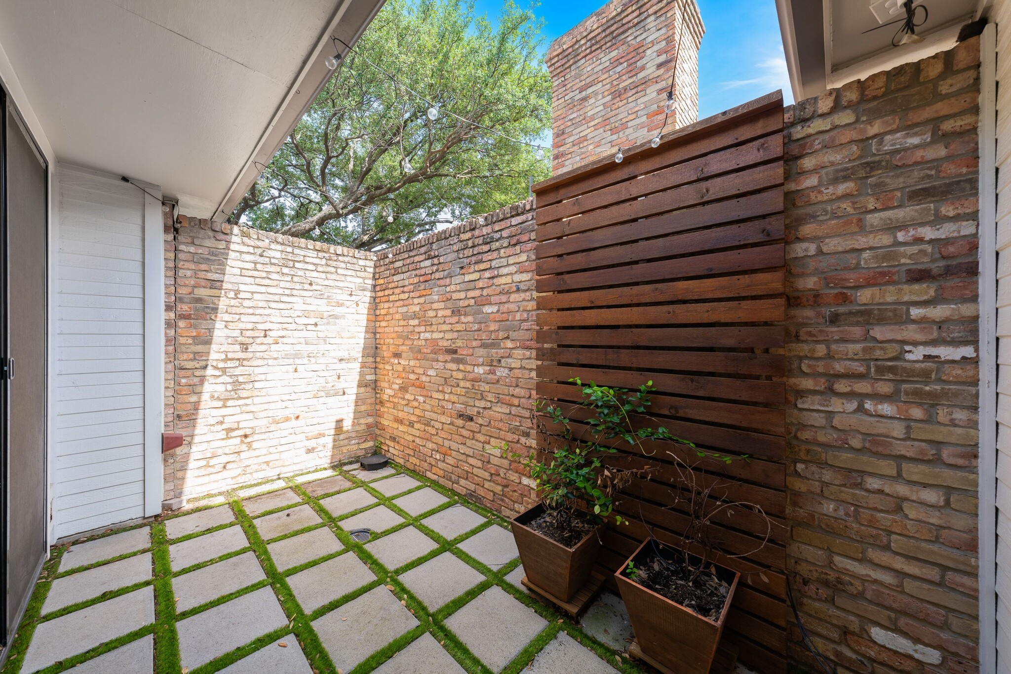Building Photo - 14140 Regency Pl