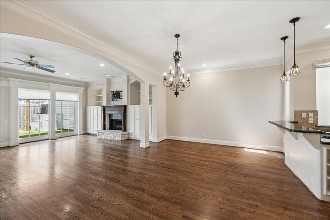 Building Photo - 1321 Whispering Pines Dr