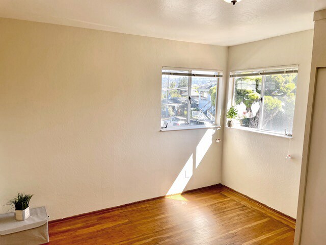 Building Photo - 1116 Stannage Ave