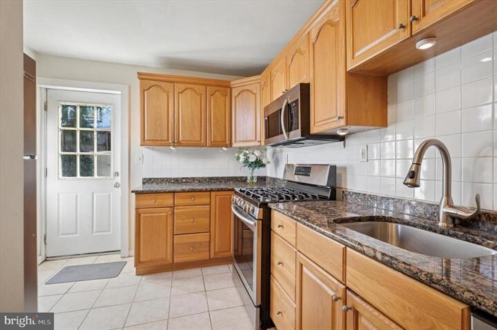 Building Photo - 3913 Cresson St