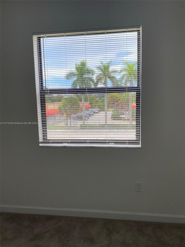 Building Photo - 13334 SW 287th Ter