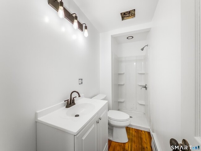 Building Photo - 31 Loveland St