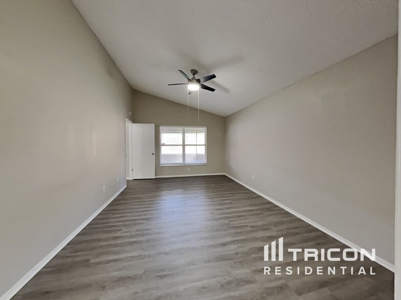 Building Photo - 14007 Annhurst Ct
