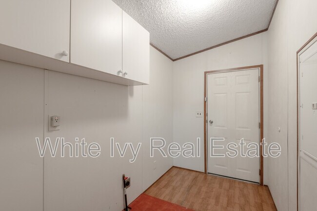 Building Photo - 37 -A Riverside Ln