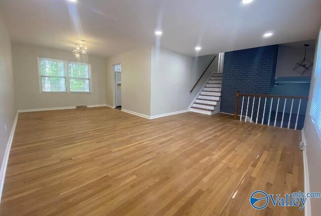 Building Photo - 8033 Navios Dr SE