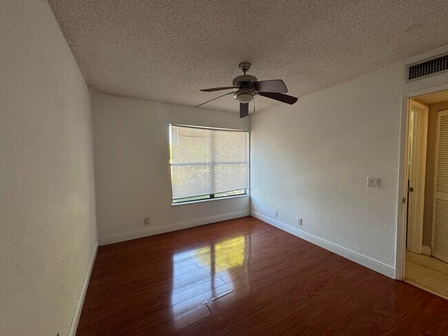 Building Photo - 1541 Windorah Way