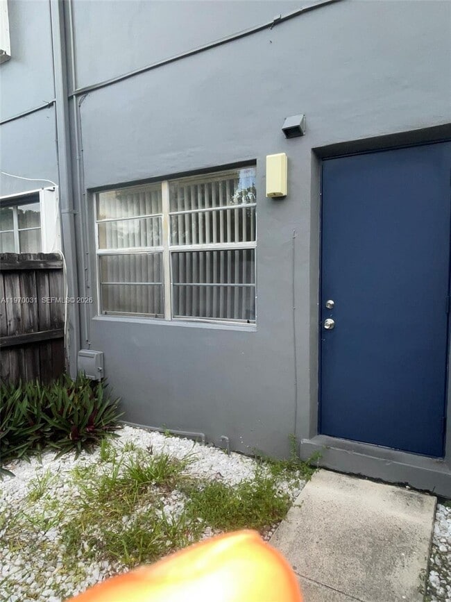 Building Photo - 4730 NW 9th Dr