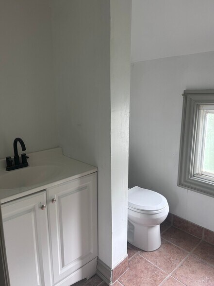 Building Photo - 6010 Bower Ave
