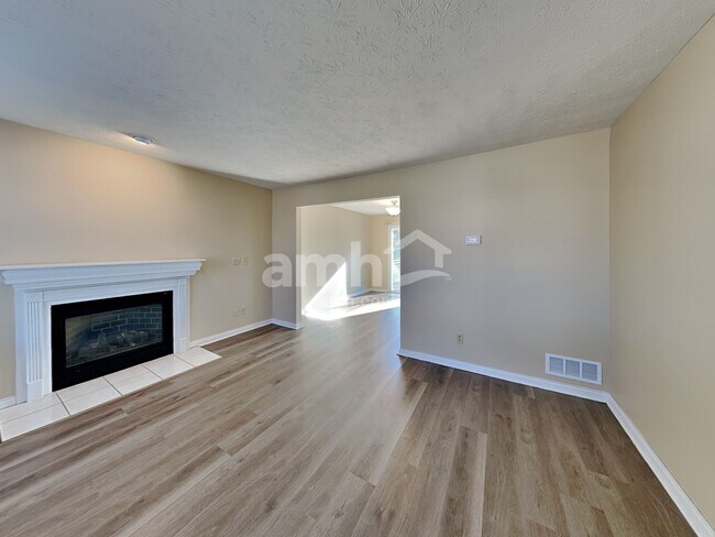 Building Photo - 2154 Canyon Ct