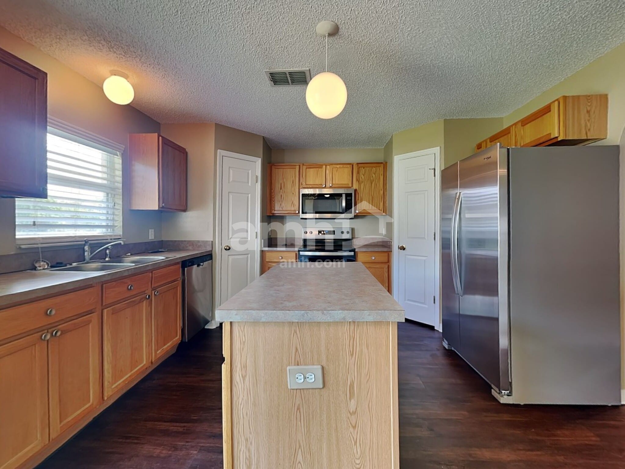 Building Photo - 244 Verzon Ct