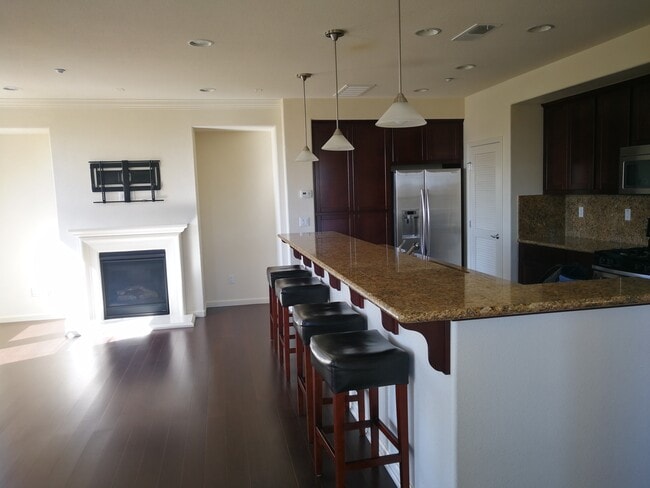 living-fireplace - 4791 Perugia St